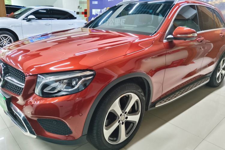 Used Mercedes-Benz GLC 2016 GLC 260 4MATIC Luxury Model Guazi used car, China used car export, Used car for sale, Used Mercedes-Benz cars, Cheapest cars for sale