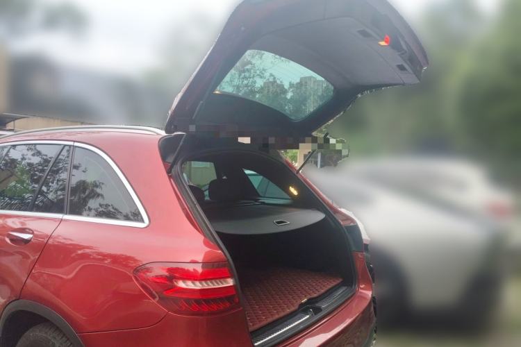 Used Mercedes-Benz GLC 2016 GLC 260 4MATIC Luxury Model Trunk