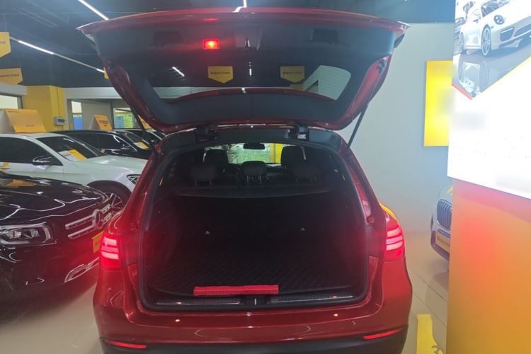 Used Mercedes-Benz GLC 2016 GLC 200 4MATIC Trunk
