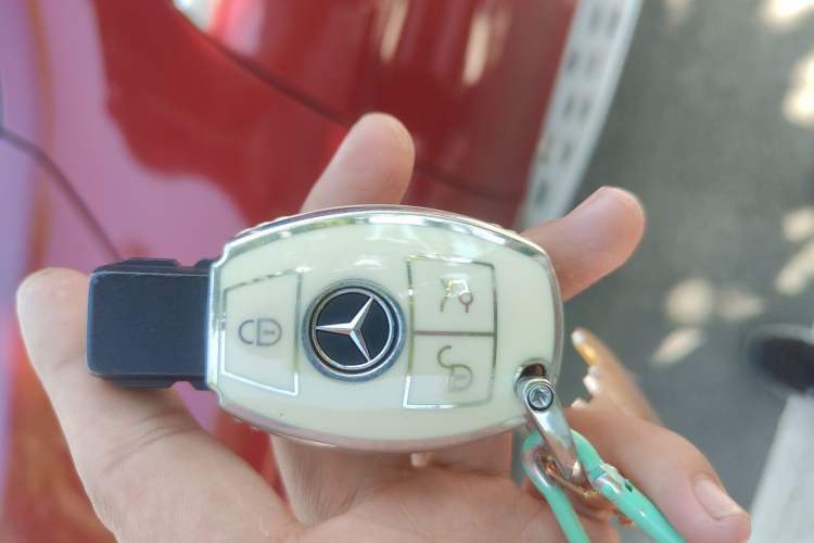 Used Mercedes-Benz GLC 2016 GLC 260 4MATIC Luxury Model Vehicle Key