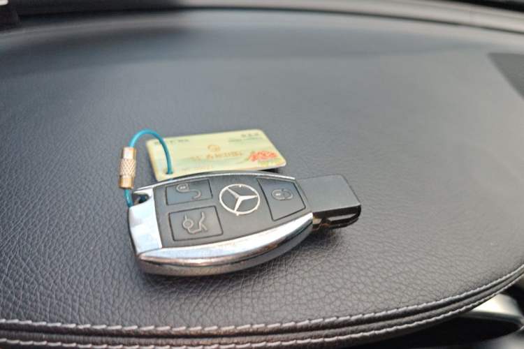 Used Mercedes-Benz GLC 2016 GLC 260 4MATIC Dynamic Edition Vehicle Key
