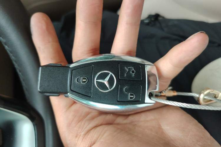 Used Mercedes-Benz GLC 2016 GLC 260 4MATIC Dynamic Edition Vehicle Key