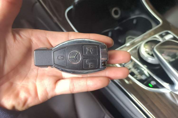 Used Mercedes-Benz GLC 2016 GLC 260 4MATIC Dynamic Edition Vehicle Key