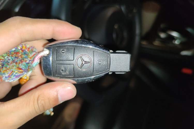 Used Mercedes-Benz GLC 2016 GLC 300 4MATIC Dynamic Model Vehicle Key