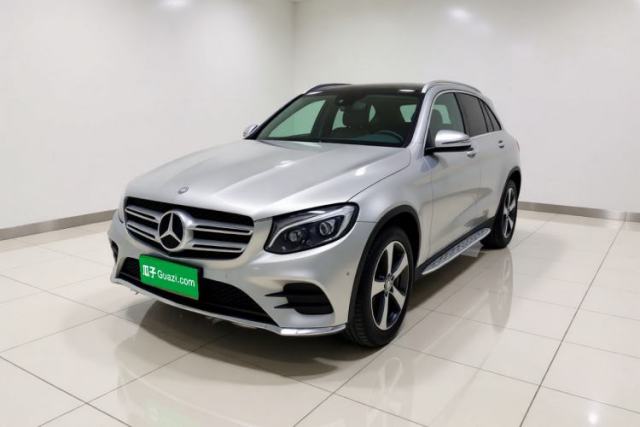 Mercedes-Benz GLC 2016 GLC 300 4MATIC Dynamic Model usado