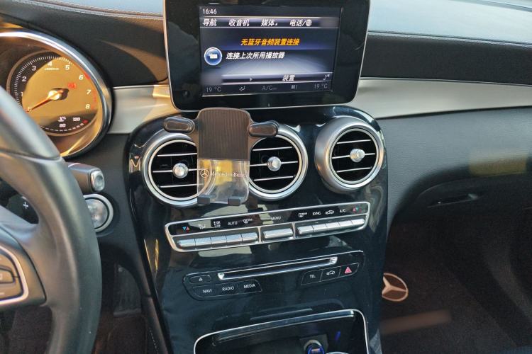 Used Mercedes-Benz GLC 2016 GLC 200 4MATIC Audio And AC Panel