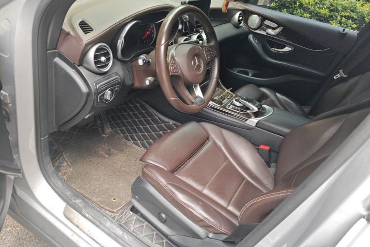 Used Mercedes-Benz GLC 2016 GLC 260 4MATIC Dynamic Edition Driver Seat