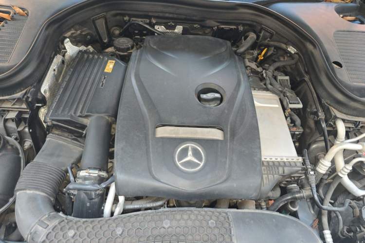 Used Mercedes-Benz GLC 2016 GLC 300 4MATIC Luxury Model Engine Bay