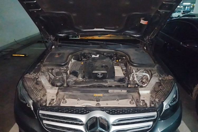Used Mercedes-Benz GLC 2016 GLC 260 4MATIC Luxury Model Engine Bay