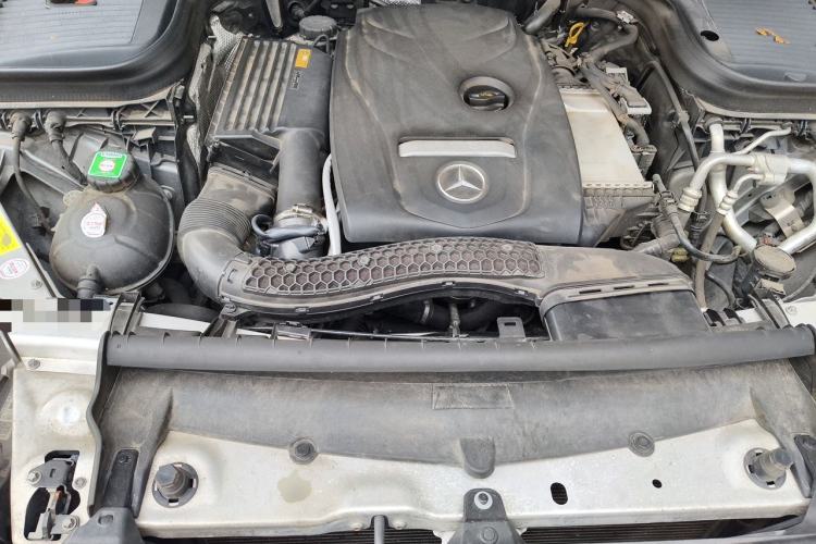 Used Mercedes-Benz GLC 2016 GLC 300 4MATIC Dynamic Model Engine Bay