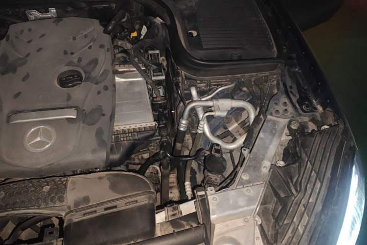 Used Mercedes-Benz GLC 2016 GLC 300 4MATIC Dynamic Model Engine Bay Left
