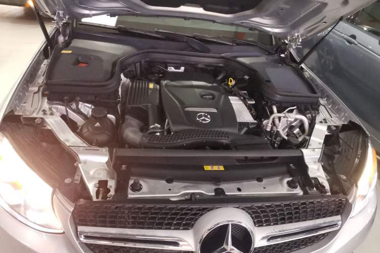 Used Mercedes-Benz GLC 2016 GLC 300 4MATIC Dynamic Model Engine Bay