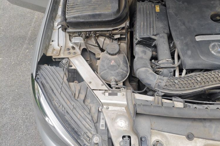 Used Mercedes-Benz GLC 2016 GLC 260 4MATIC Dynamic Edition Engine Bay Right