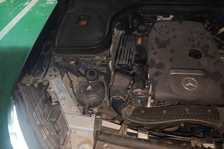 Used Mercedes-Benz GLC 2016 GLC 300 4MATIC Dynamic Model Engine Bay Right
