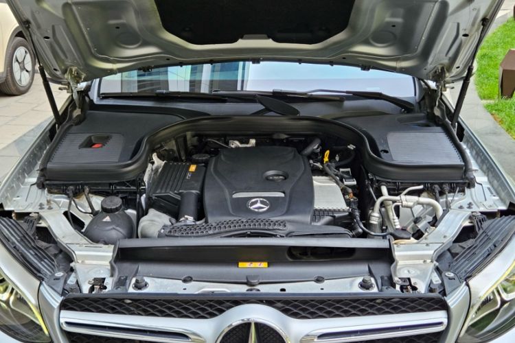Used Mercedes-Benz GLC 2016 GLC 200 4MATIC Engine Bay