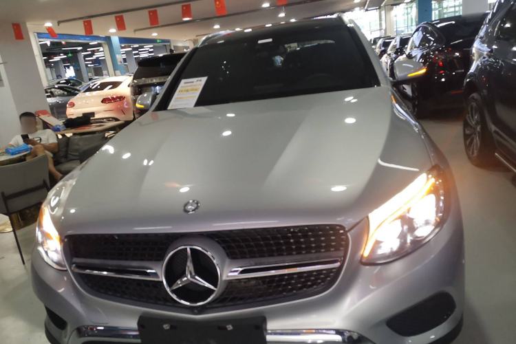 Used Mercedes-Benz GLC 2016 GLC 300 4MATIC Dynamic Model Exterior 1