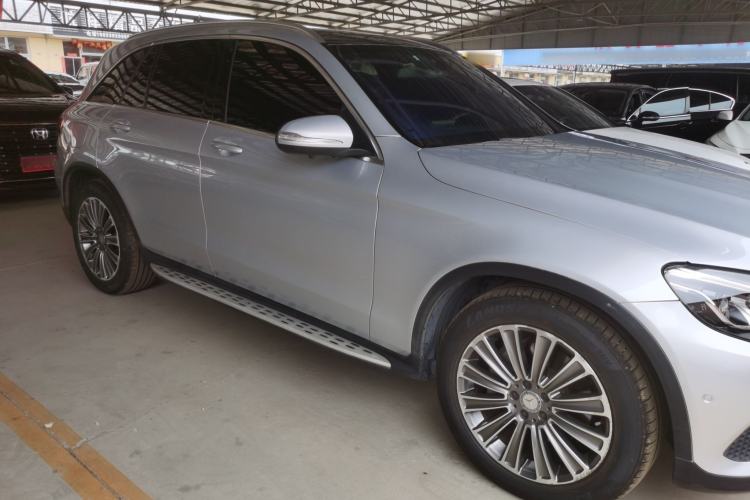Used Mercedes-Benz GLC 2016 GLC 200 4MATIC Exterior 2