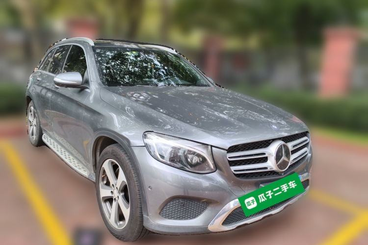Used Mercedes-Benz GLC 2016 GLC 300 4MATIC Dynamic Model Front Right 45 Deg
