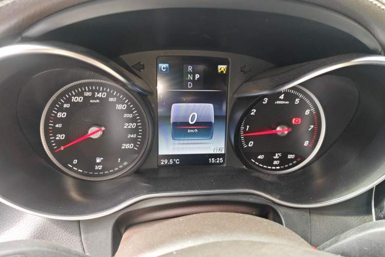 Used Mercedes-Benz GLC 2016 GLC 260 4MATIC Dynamic Edition Instrument Cluster