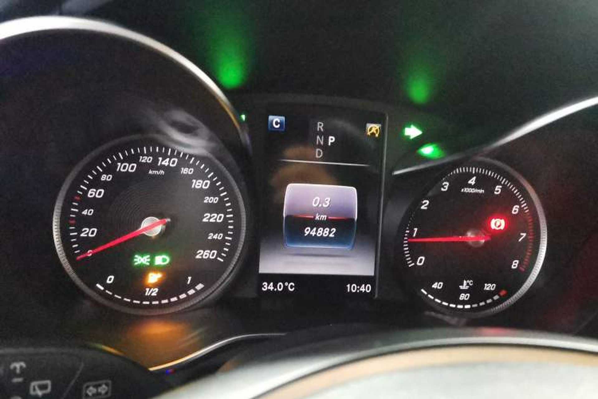 Used Mercedes-Benz GLC 2016 GLC 300 4MATIC Dynamic Model Instrument Cluster