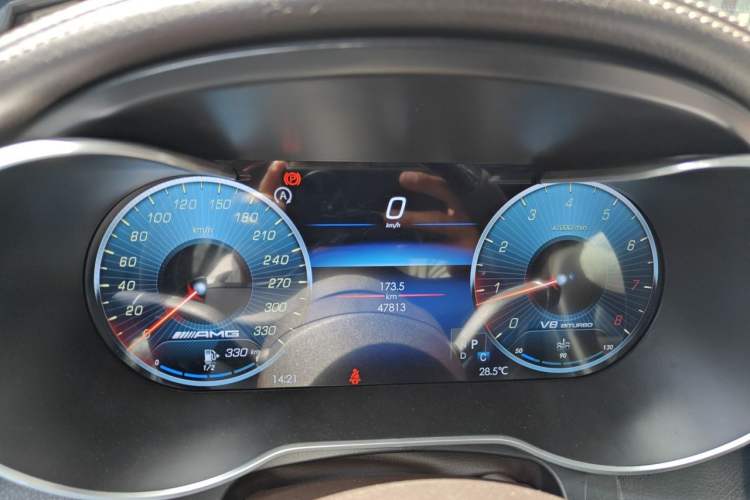 Used Mercedes-Benz GLC 2016 GLC 260 4MATIC Luxury Model Instrument Cluster