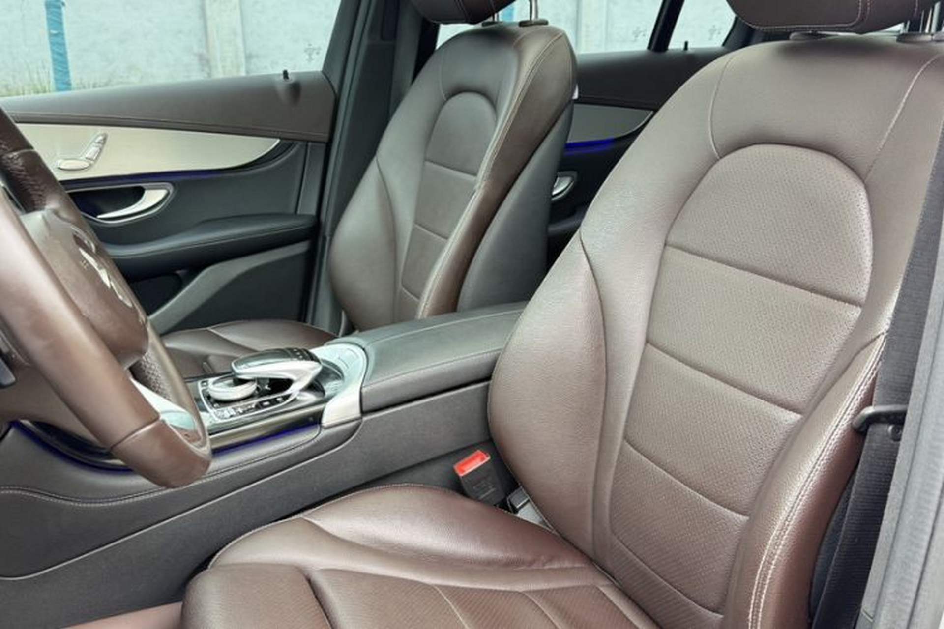 Used Mercedes-Benz GLC 2016 GLC 200 4MATIC Interior 1