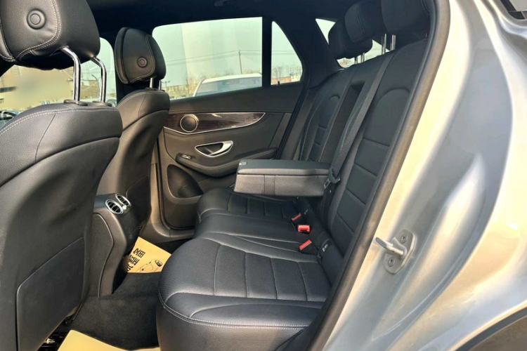 Used Mercedes-Benz GLC 2016 GLC 200 4MATIC Interior 4