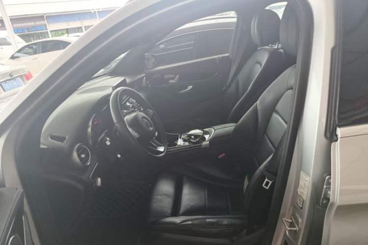 Used Mercedes-Benz GLC 2016 GLC 260 4MATIC Dynamic Edition Left Front Seat
