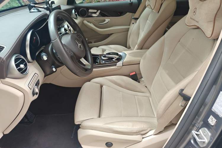 Used Mercedes-Benz GLC 2016 GLC 260 4MATIC Dynamic Edition Left Front Seat