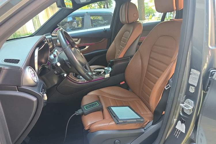 Used Mercedes-Benz GLC 2016 GLC 300 4MATIC Luxury Model Left Front Seat