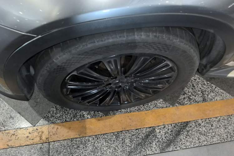 Used Mercedes-Benz GLC 2016 GLC 200 4MATIC Left Front Wheel Hub
