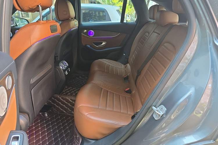 Used Mercedes-Benz GLC 2016 GLC 300 4MATIC Luxury Model Left Rear Seat