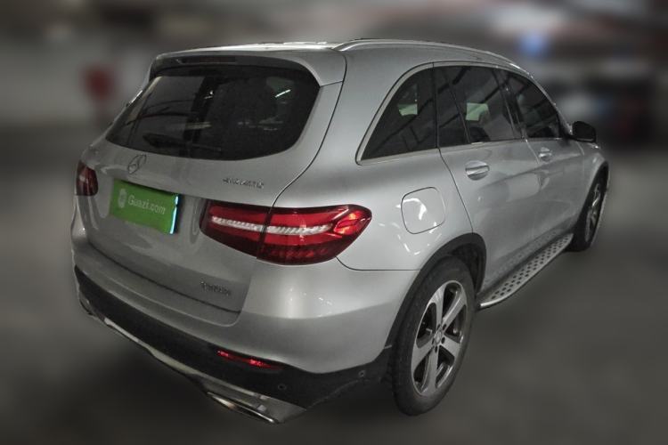 Used Mercedes-Benz GLC 2016 GLC 260 4MATIC Luxury Model Rear Right 45 Deg