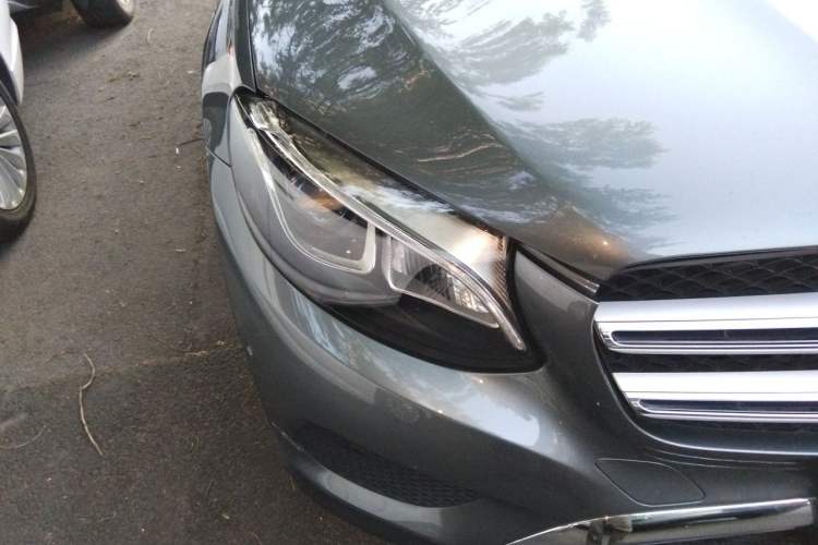 Used Mercedes-Benz GLC 2016 GLC 260 4MATIC Luxury Model Right Front Headlight