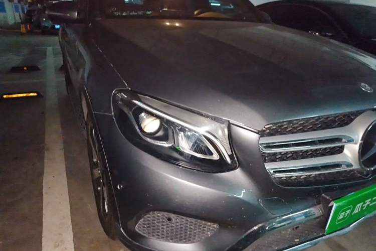 Used Mercedes-Benz GLC 2016 GLC 260 4MATIC Luxury Model Right Front Headlight