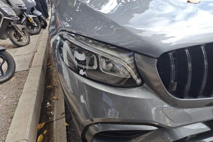 Used Mercedes-Benz GLC 2016 GLC 260 4MATIC Luxury Model Right Front Headlight