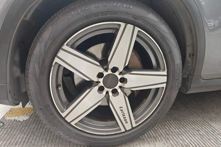 Used Mercedes-Benz GLC 2016 GLC 260 4MATIC Dynamic Edition Right Front Wheel Hub