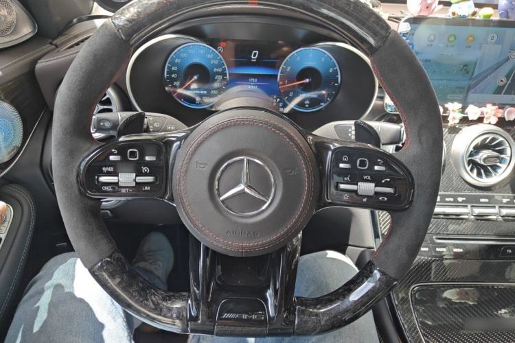 Used Mercedes-Benz GLC 2016 GLC 260 4MATIC Luxury Model Steering Wheel