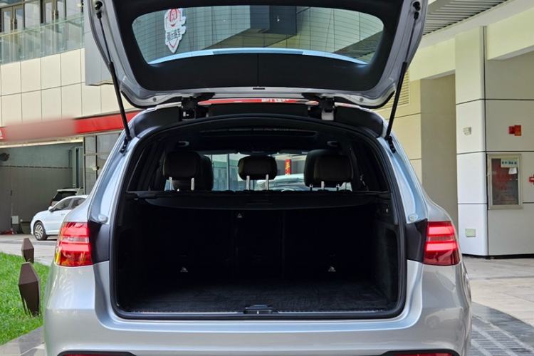 Used Mercedes-Benz GLC 2016 GLC 200 4MATIC Trunk