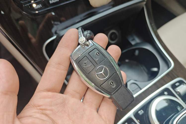 Used Mercedes-Benz GLC 2016 GLC 260 4MATIC Dynamic Edition Vehicle Key
