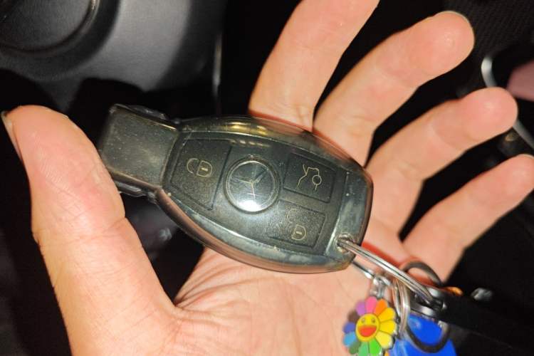 Used Mercedes-Benz GLC 2016 GLC 300 4MATIC Dynamic Model Vehicle Key