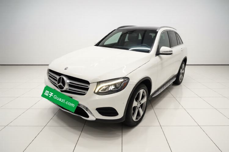 Używany Mercedes-Benz GLC 2016 GLC 260 4MATIC Luxury Model Guazi used car, China used car export, Used car for sale, Used cars, Cheapest cars for sale