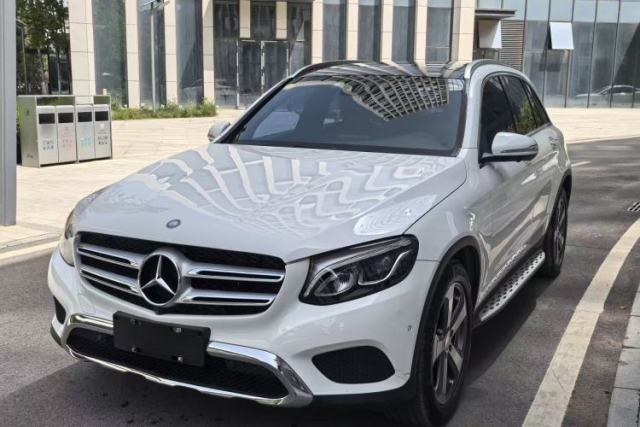Used Mercedes-Benz GLC 2016 GLC 260 4MATIC Luxury Model