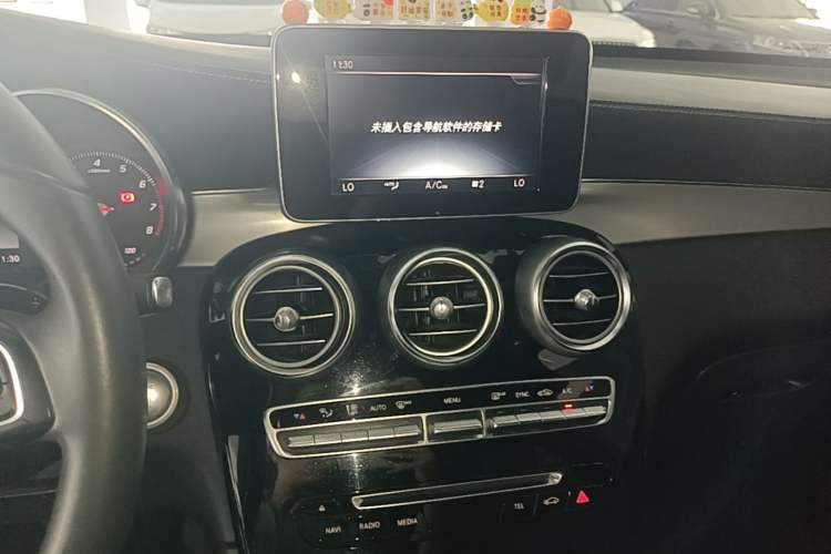 Used Mercedes-Benz GLC 2016 GLC 200 4MATIC Audio And AC Panel