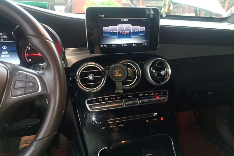 Used Mercedes-Benz GLC 2016 GLC 200 4MATIC Audio And AC Panel