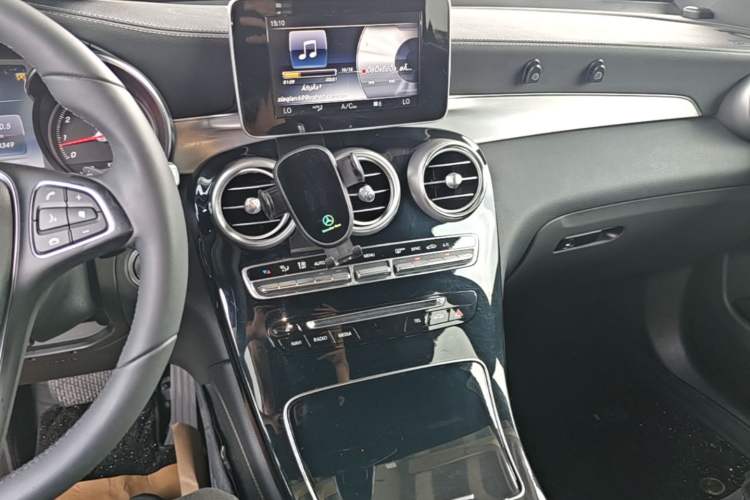 Used Mercedes-Benz GLC 2016 GLC 200 4MATIC Audio And AC Panel