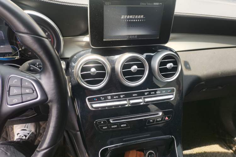 Used Mercedes-Benz GLC 2016 GLC 200 4MATIC Audio And AC Panel