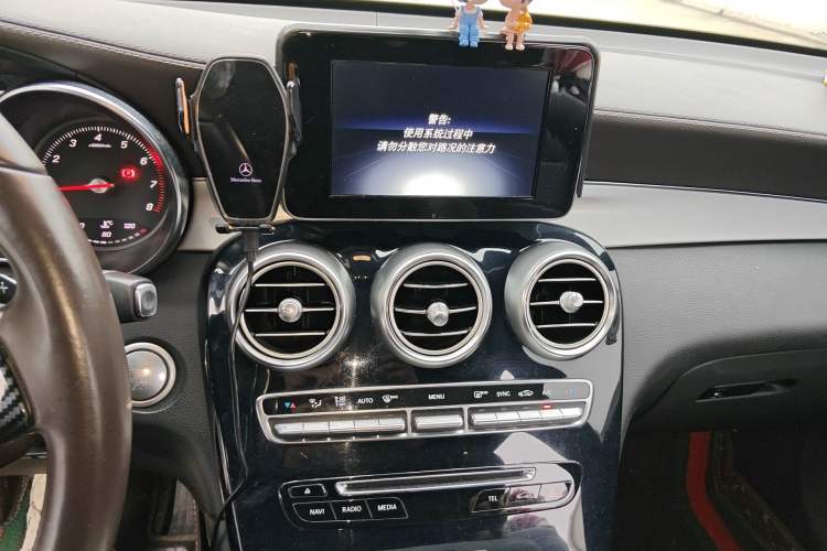 Used Mercedes-Benz GLC 2016 GLC 200 4MATIC Audio And AC Panel