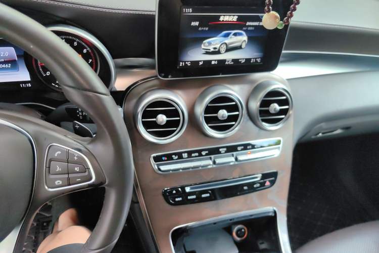 Used Mercedes-Benz GLC 2016 GLC 300 4MATIC Dynamic Model Audio And AC Panel