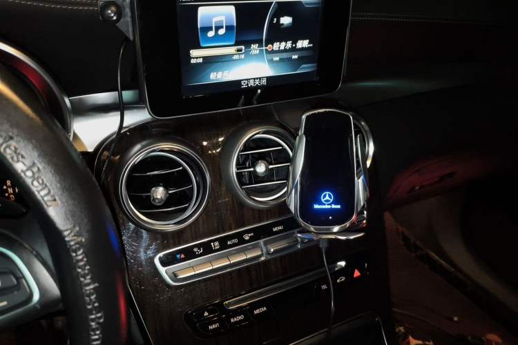 Used Mercedes-Benz GLC 2016 GLC 260 4MATIC Luxury Model Audio And AC Panel